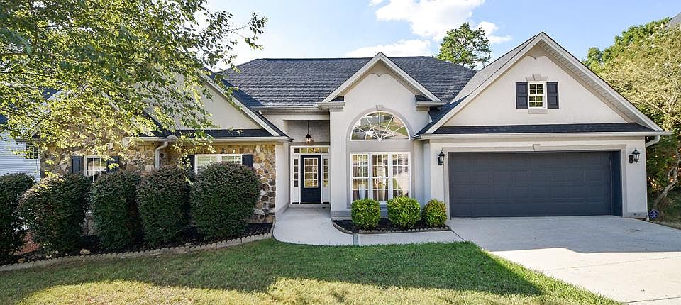 1st image of 1904 Weston Hills Dr NW