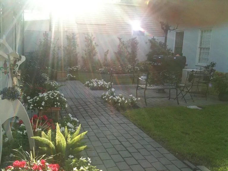 fountain courtyard with grill/seating area