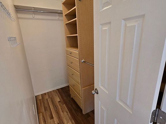 4th image of 315 E Zuni Dr
