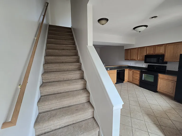 3541 Michigan Ave #B — Photo 2