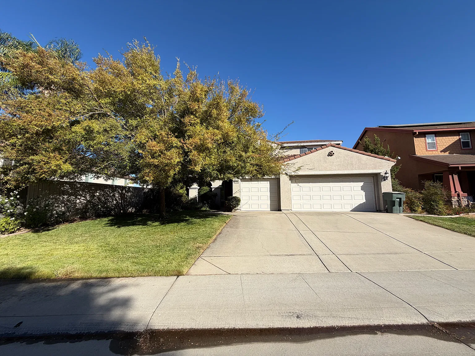 5 bed, 3.5 bath, 3567 sqft, $3,800 — Photo 1