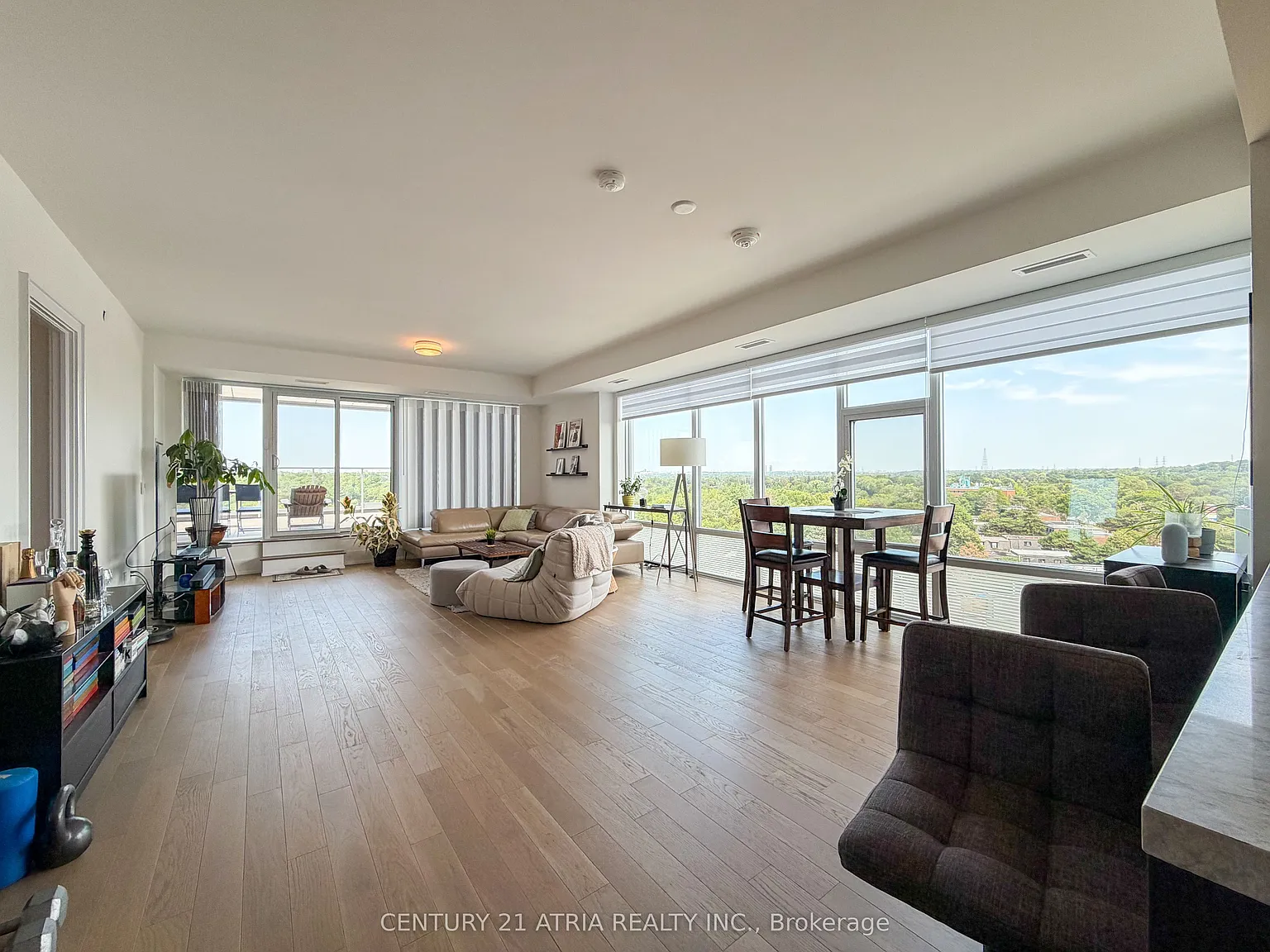 2 bed, $5,200 — Photo 2
