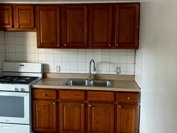 1633 Superior St #7, Muskegon, MI 49442