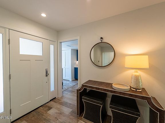 4th image of 2691 Lakewood Pl