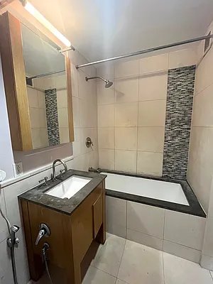 Rented by RELO REDAC INC. | media 8