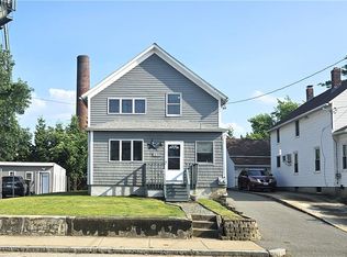1270 Plainfield St, Johnston, RI 02919