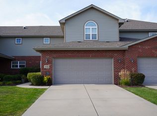 19742 Mulroy Cir, Tinley Park, IL 60487