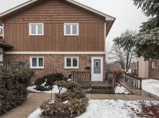117 Morningside Dr #117, Roselle, IL 60172