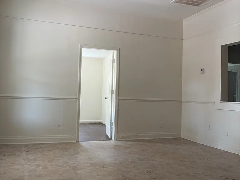 313 G St — Photo 5