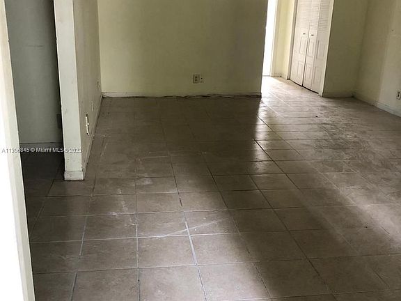 5th image of 500 NE 2nd St APT 123