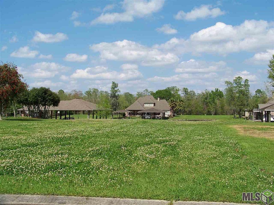 1st image of River Highlands