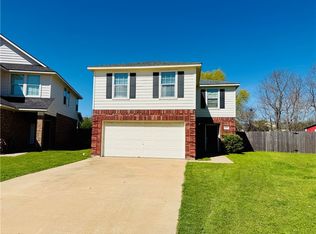 2517 Rhapsody Ct, Bryan, TX 77802