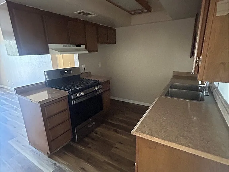 2469 W Acacia Ave — Photo 15