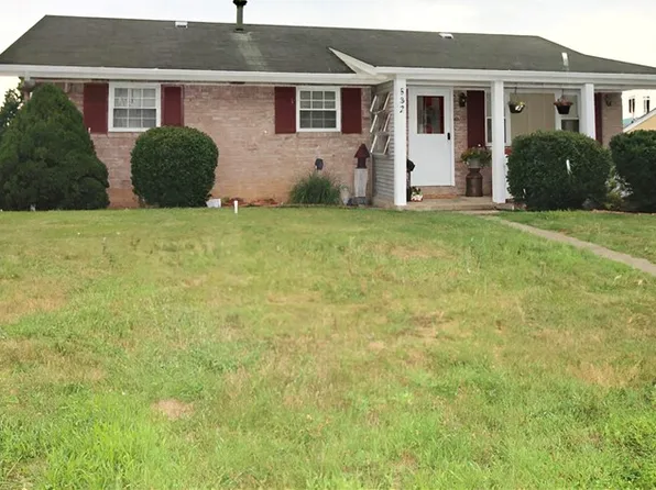 832 Walnut St, Donora, PA 15033