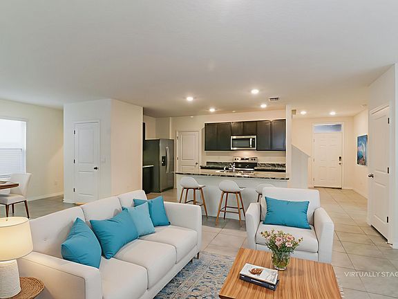 2nd image of 7545 Cypress Walk Dr