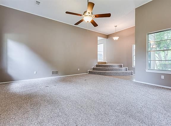 4th image of 1427 Cardinal Creek Dr