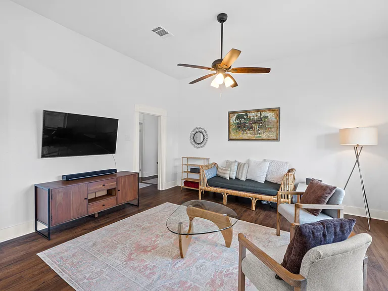 1120 Vance St #1 — Photo 29