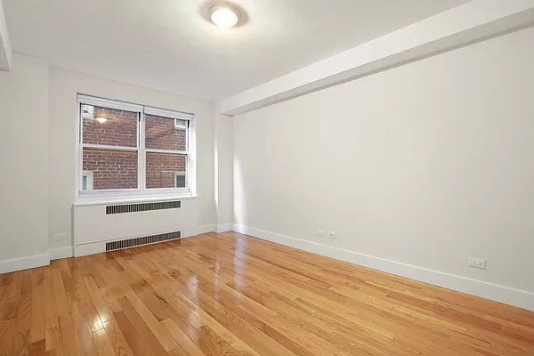 Rented by Stonehenge NYC LLC | media 6