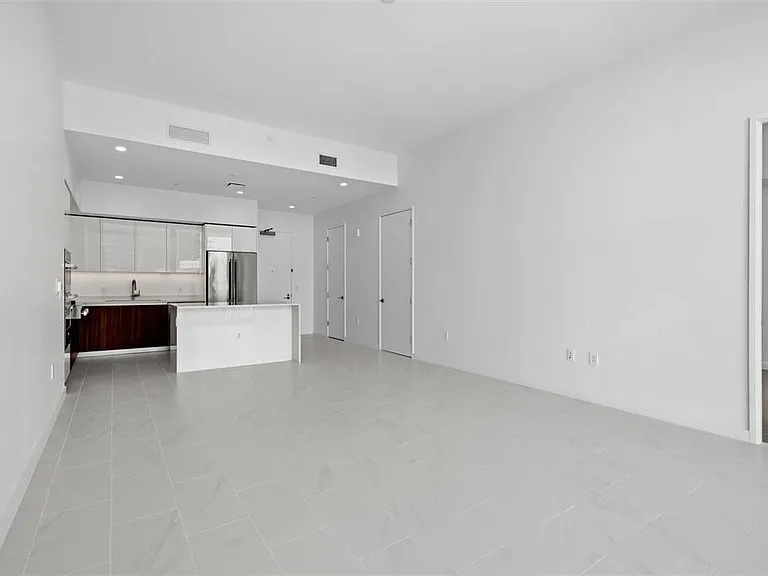 400 Central Ave #1903 — Photo 37