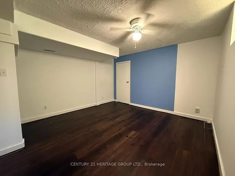 927 Srigley St #BASEMENT — Photo 2