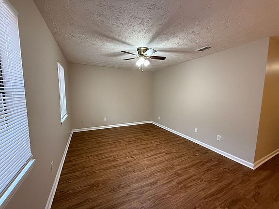 2nd image of 108 Saint Andrews Ct #110