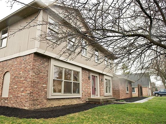 3rd image of 410 Oxford Dr