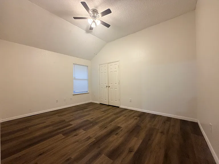 1023 Bonanza Dr — Photo 27