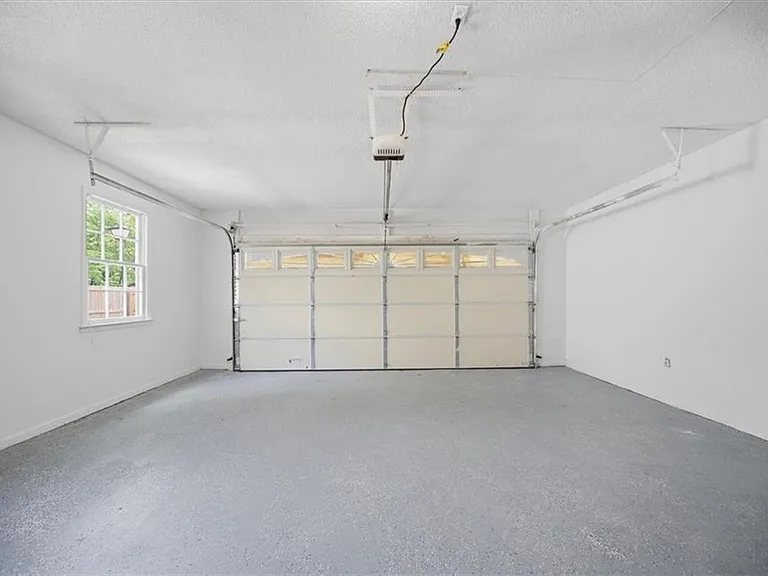 1073 Grayson Pkwy — Photo 37