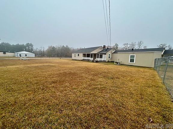 3rd image of 1316 E Highway 8