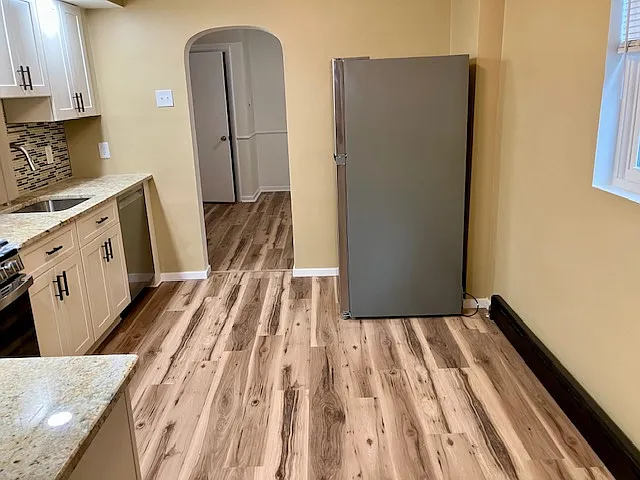 543 N Simpson St — Photo 3