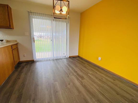 4th image of 109 Bannon Dr #A