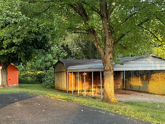 2nd image of 217 Risen Ave