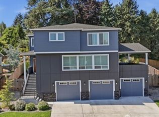 10706 NW 15th Place, Vancouver, WA 98685