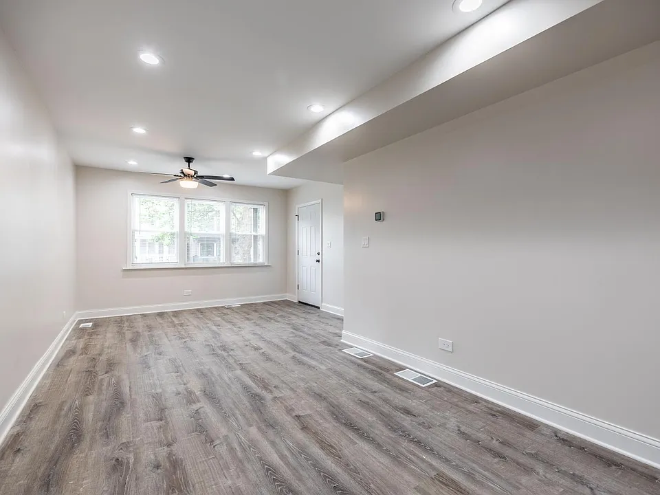 2821 N Campbell Ave #1