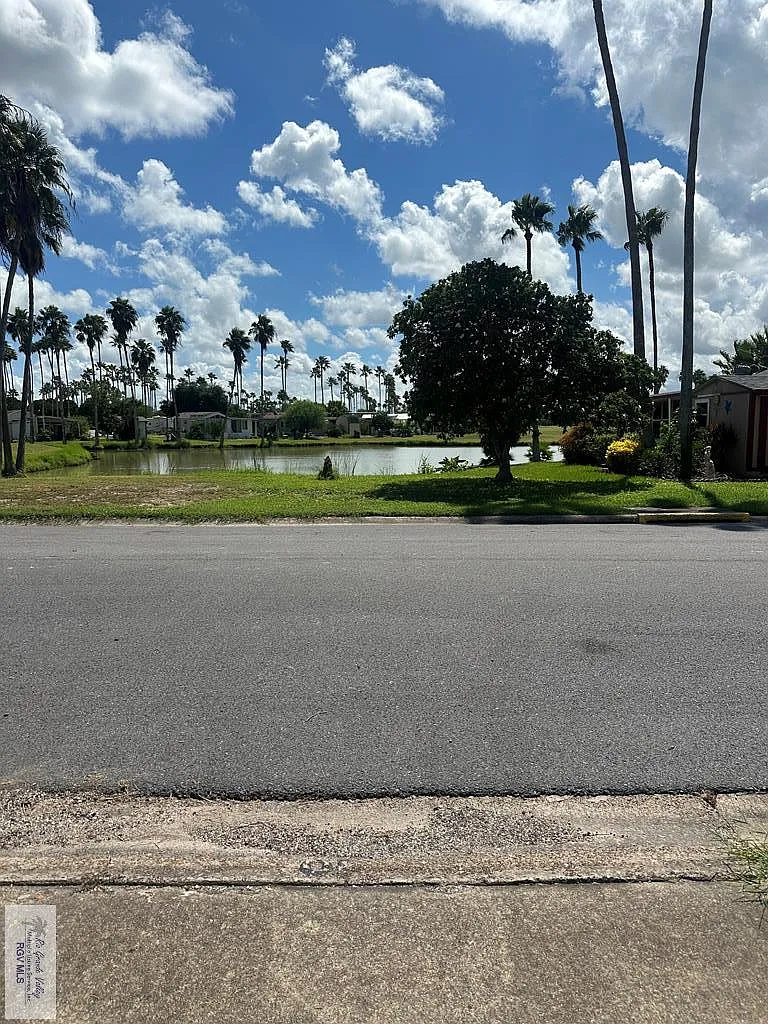 Building Photo - 10 Colorado River Dr