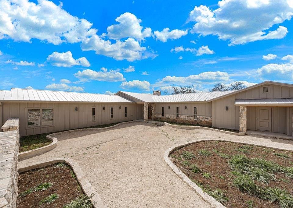 1st image of 100 Skylar Dr S