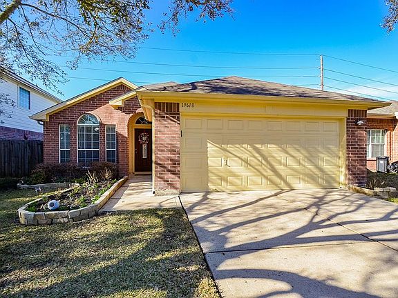 4th image of 19618 Cypress Bough Dr