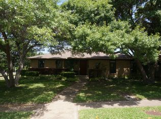 6715 Inverness Ln, Dallas, TX 75214