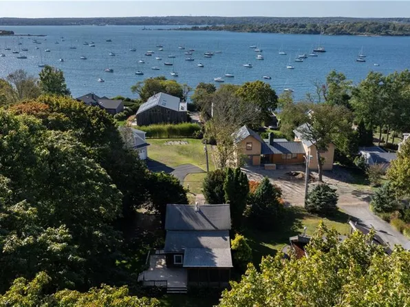 48 Ocean Ave, Jamestown, RI 02835