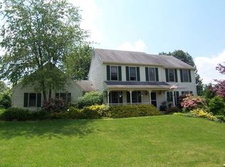 106 Heather Hill Dr, Downingtown, PA 19335