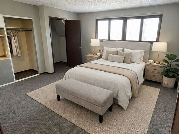 4th image of 102 10th St #201