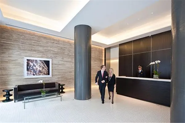 Rented by Compass | media 7