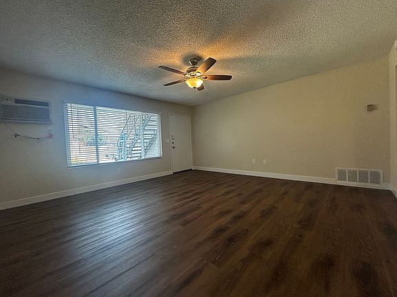 4th image of 3540 W Christine Cir #B