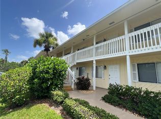 4613 Bayshore Dr APT B7, Naples, FL 34112