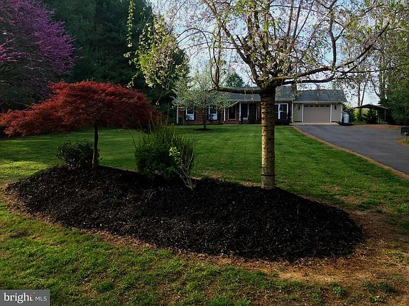 4th image of 10304 Shaw Dr