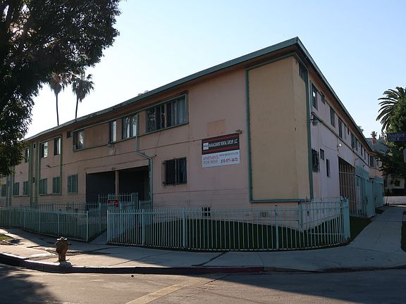 2nd image of 4534 Pinafore St #12