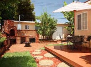 19045 W Vanowen St, Reseda, CA 91335