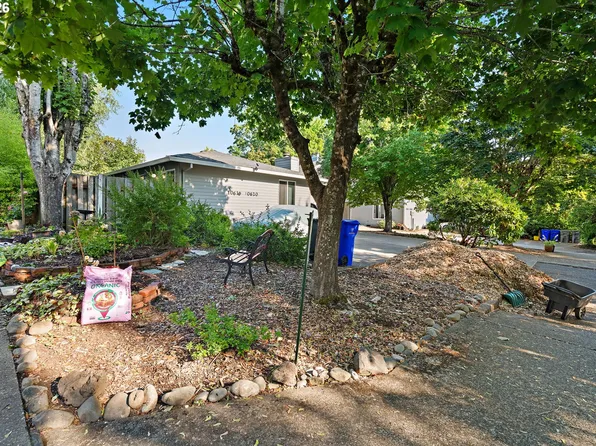 10618 SW 49th Ave, Portland, OR 97219