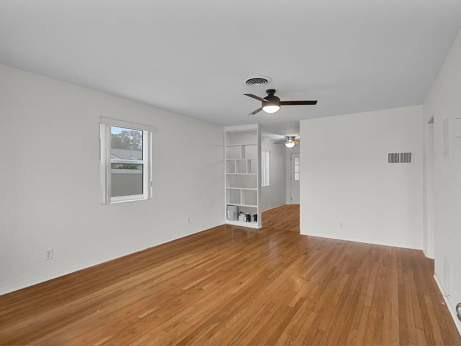 2 bed, 1004 sqft, $1,600 — Photo 4