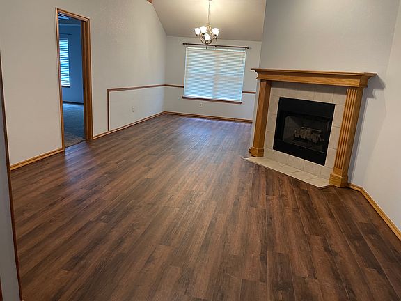 5th image of 2904 Weymouth Way